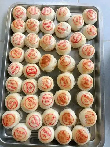 Hình ảnh Pía đâu xanh sầu riêng 10 bánh 