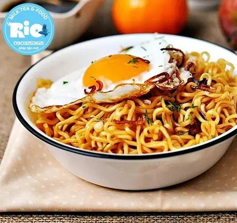 Hình ảnh Mì trộn trứng