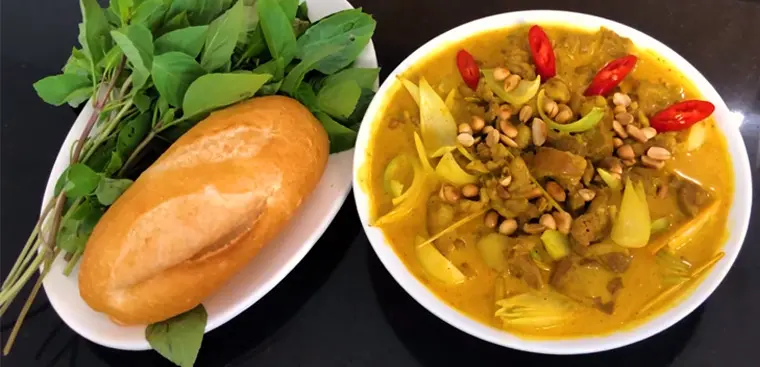 Hình ảnh Thịt Dê Xào Lăn Bánh Mì