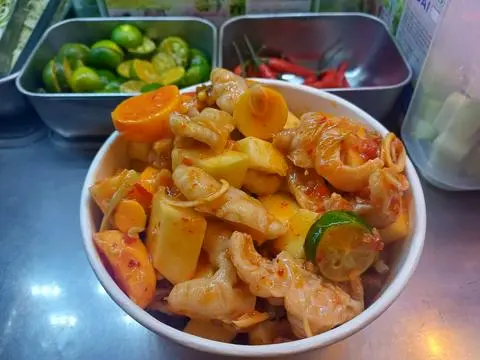 Hình ảnh Chân gà mix trứng non