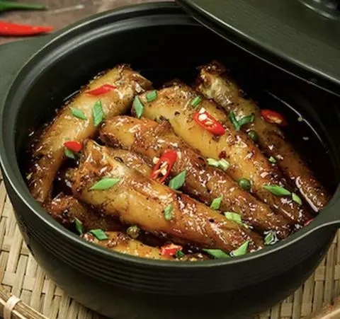 Hình ảnh Cá bóng tượng kho tiêu