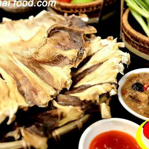 Hình ảnh Khô cá đuối nướng mắm me - con