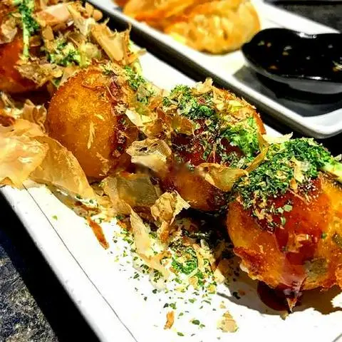 Hình ảnh Takoyaki nhân ốc móng tay 5 viên