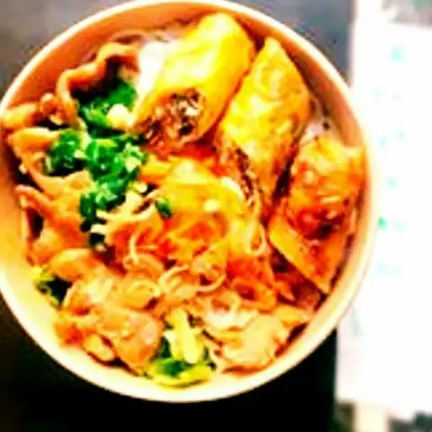 Hình ảnh Bún thịt nướng chả giò