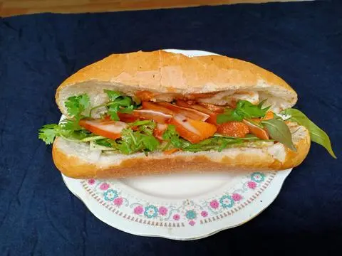 Hình ảnh Bánh mì phá lấu