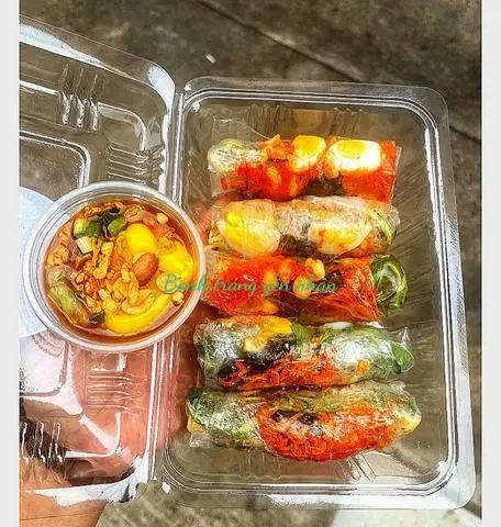 Hình ảnh cuốn trắng chấm sốt me bơ