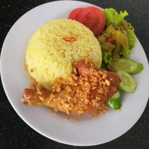 Hình ảnh Cơm gà nhỏ mắm tỏi