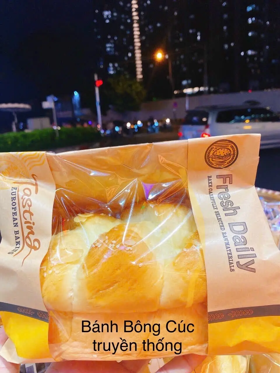 Hình ảnh Bánh mì bông cúc 