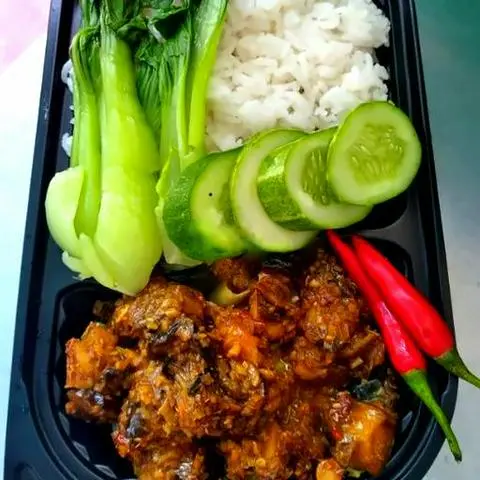 Hình ảnh Cơm ốc kho sả ớt