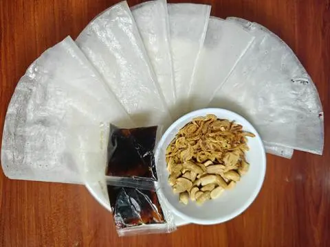 Hình ảnh Bánh tráng Phơi Sương chấm me