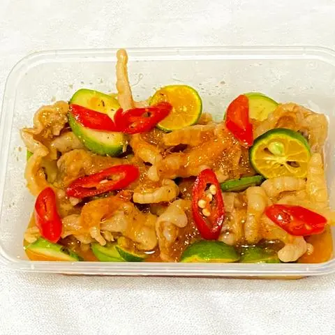 Hình ảnh Chân gà rút xương sốt Thái