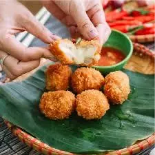 Hình ảnh Nem chua phô mai