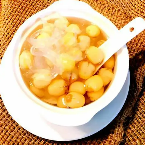 Hình ảnh Chè Hạt Sen Tổ Yến