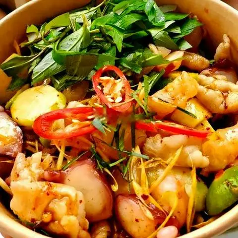 Hình ảnh Mix chân gà - râu bạch tuộc - gân bò (Size XL)