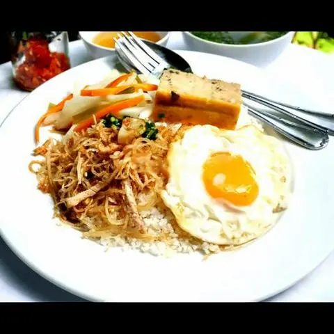 Hình ảnh Cơm Tấm Bì - Chả - Trứng 
