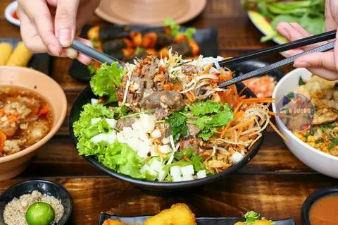 Hình ảnh BÚN BÒ TRỘN ĐẶC BIỆT (Best seller)