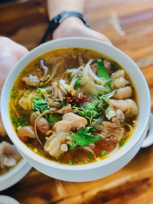 Hình ảnh Bún Bò gân trong + giò heo