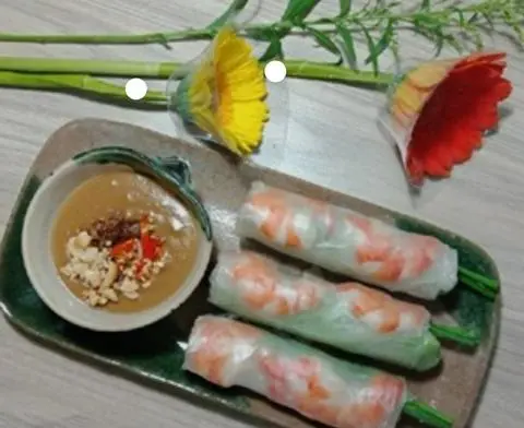 Hình ảnh GỎI CUỐN TÔM THỊT. (mắm nêm)