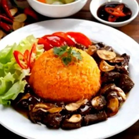 Hình ảnh Cơm bò lúc lắc