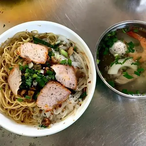 Hình ảnh Hủ tiếu mì thập cẩm - khô