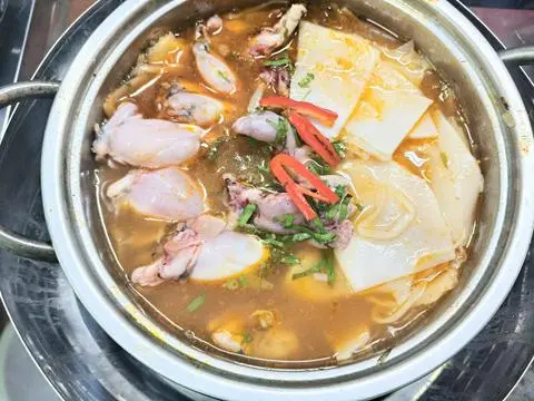 Hình ảnh Lẩu ếch măng chua