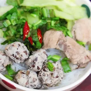 Hình ảnh Bún mọc đầy đủ 