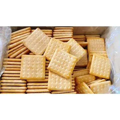 Hình ảnh  bánh quy vuông  vị mặn