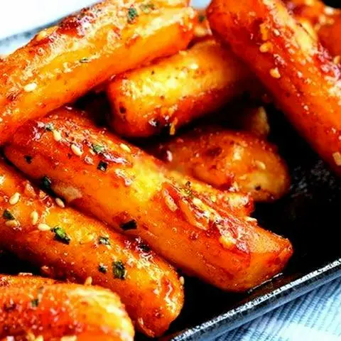 Hình ảnh Bánh gạo chiên sốt cay 