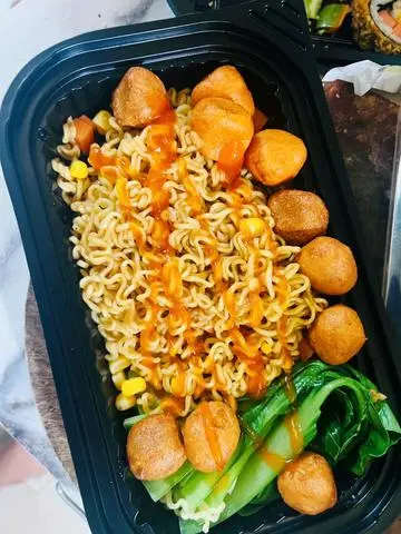 Hình ảnh Mì trộn thập cẩm