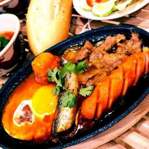 Hình ảnh Bò Né - Trứng Ốp La