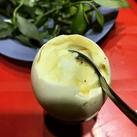 Hình ảnh trung vịt dữa nước