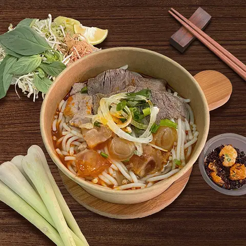 Hình ảnh Bún bò Huế nạm gân