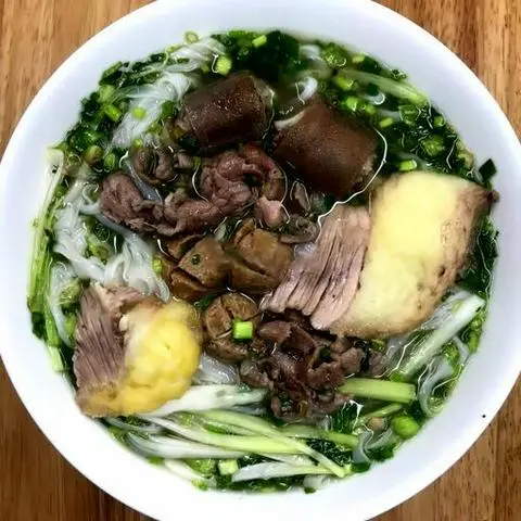 Hình ảnh Phở thập cẩm đặc biệt