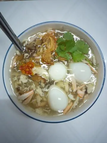 Hình ảnh Súp Cua Trứng Cút 