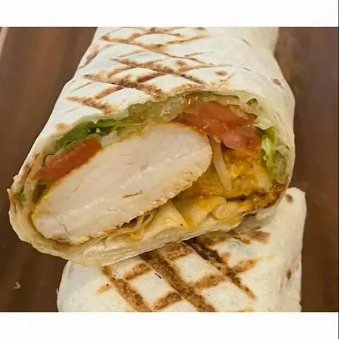 Hình ảnh 2. Shish Tawook Chicken Wrap