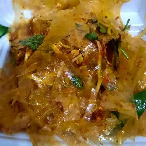 Hình ảnh Bánh tráng trộn siêu cay