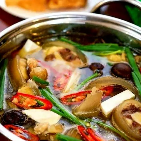 Hình ảnh Lẩu bắp đuôi - gân - thường