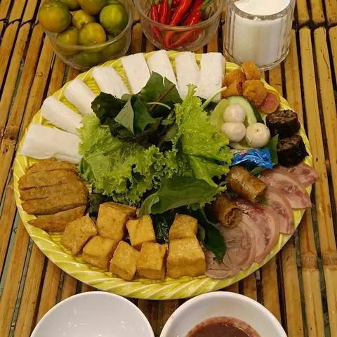 Hình ảnh Bún đậu tá lả +  trà tắc
