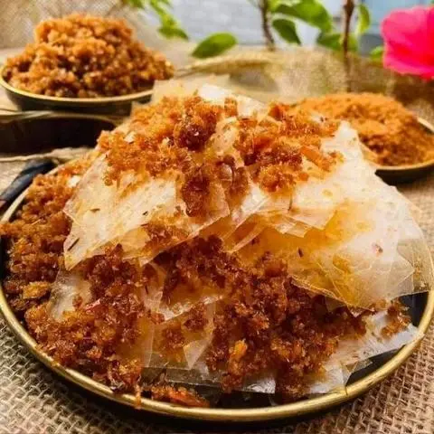 Hình ảnh Bánh Tráng Trộn Bơ Tỏi