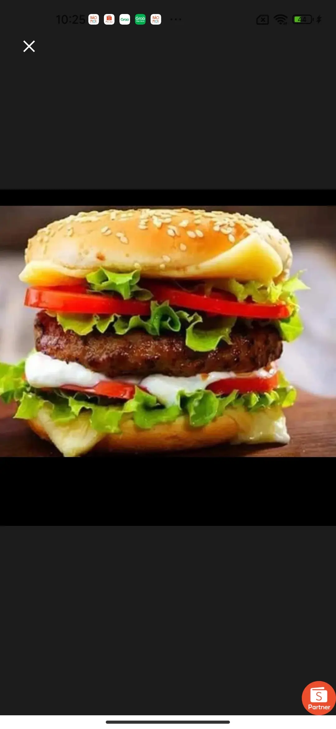 Hình ảnh HAMBURGER BÒ TRỨNG