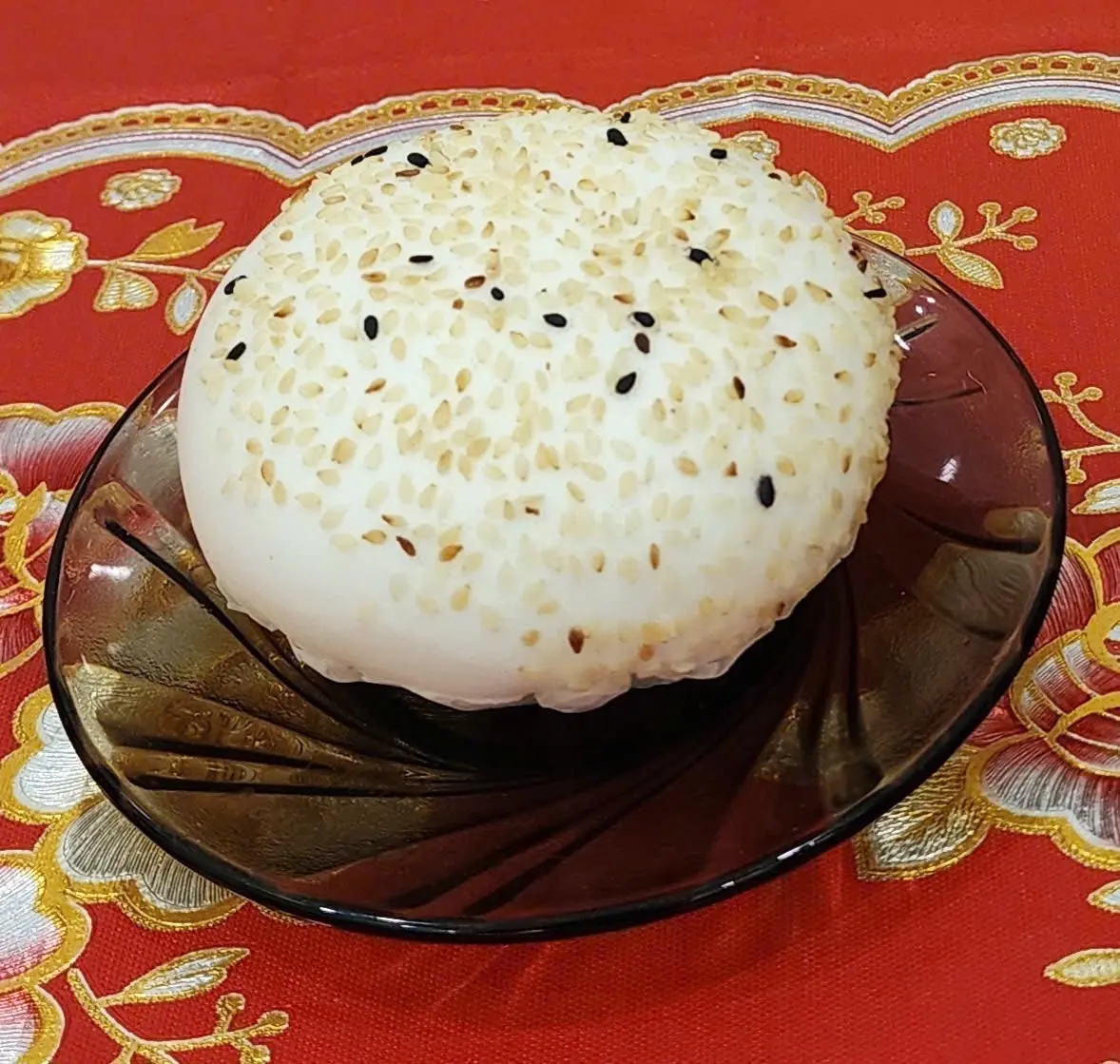 Hình ảnh Bánh bao chay sốt nấm bào ngư và hạt sen