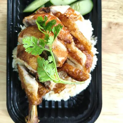 Hình ảnh Cơm đùi gà hải nam quay