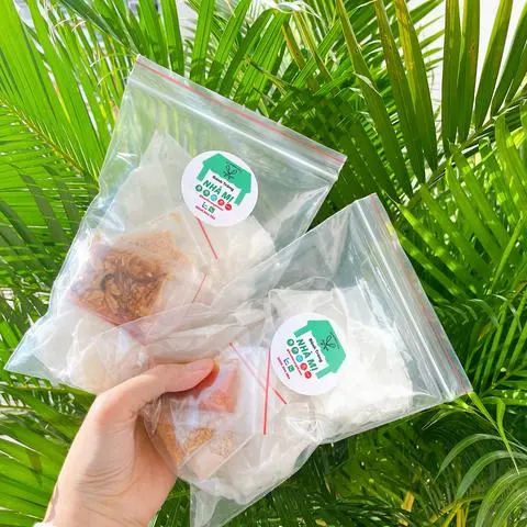 Hình ảnh Bánh tráng dẻo sợi muối hành sate