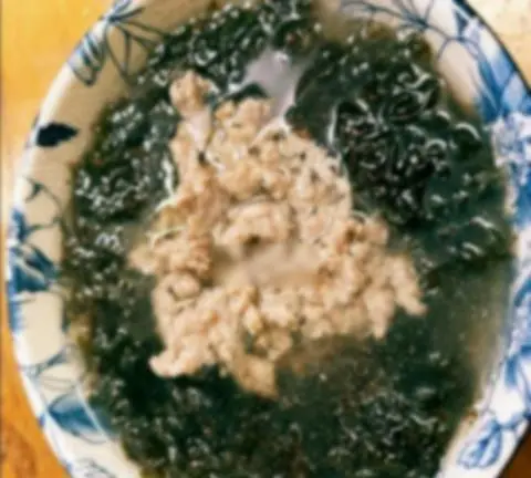Hình ảnh Canh rong biển thịt bằm