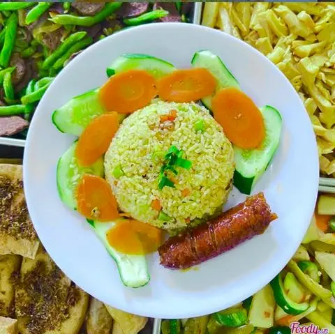 Hình ảnh Cơm Chiên + Xúc Xích