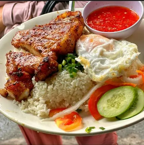 Hình ảnh Cơm sườn trứng
