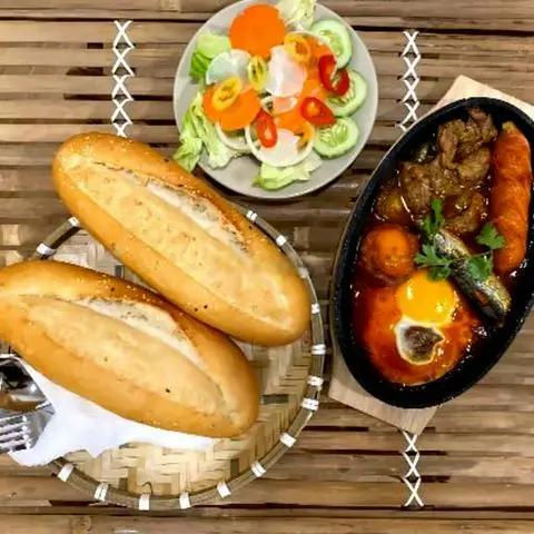 Hình ảnh Bò Né - Trứng Ốp La - Xíu Mại