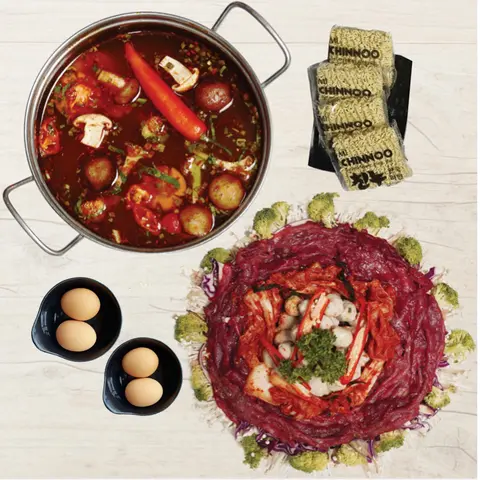 Hình ảnh Lẩu tomyum bò úc 4 người
