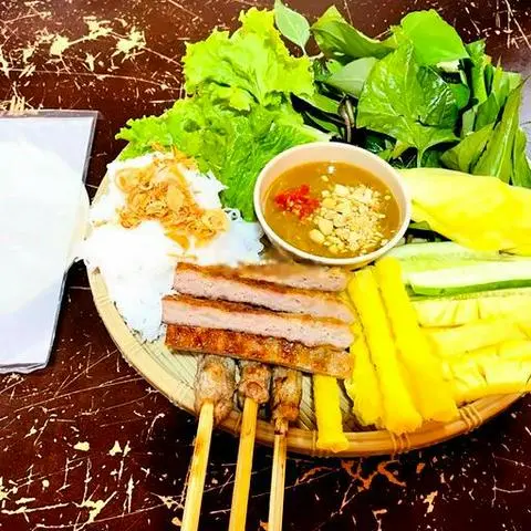 Hình ảnh Combo Giảm 35K: Nem Nướng Đặc Biệt Kèm Nước Ngọt Bất Kỳ