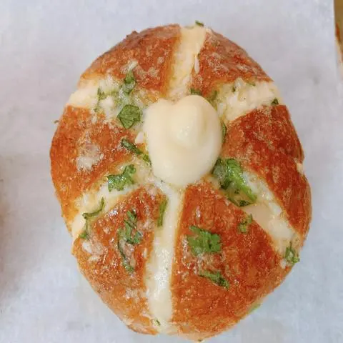 Hình ảnh Bánh mì bơ tỏi